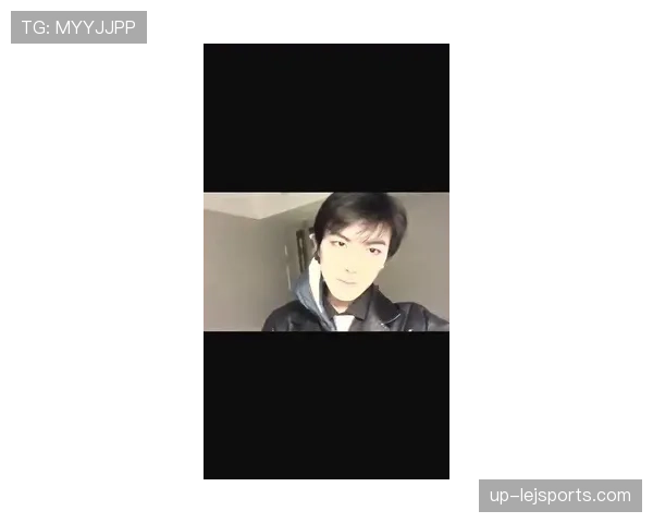 孙准浩平时像个板着脸的班长，比赛里又像开挂的影帝，私底下那套消费观看完怀疑人生